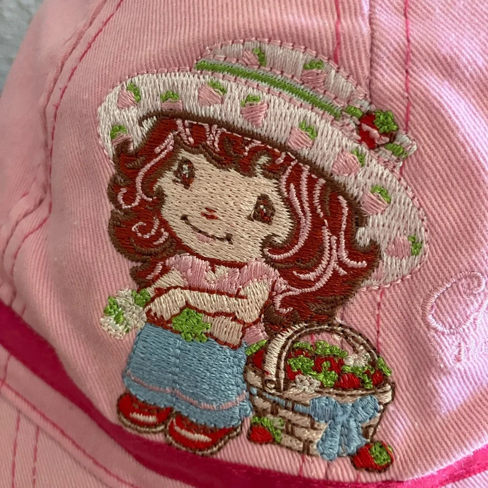 2008 Y2K Strawberry Shortcake Pink Berry Basket Hat